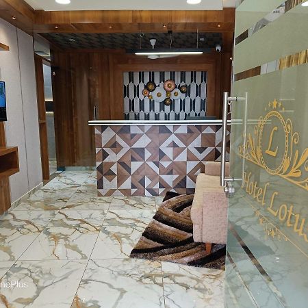 Hotel Lotus Anand Ngoại thất bức ảnh